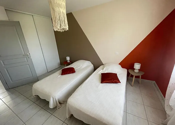 Nyaraló Maison 3 Chambres, Terrasse, Jardin A La Terriere - Fr-1-22-386